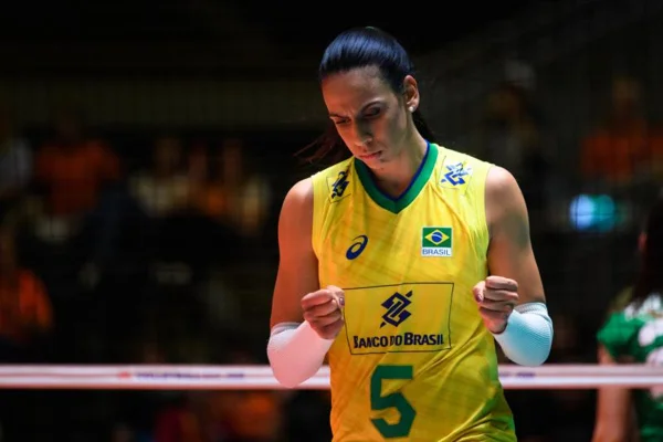 Saiba mais sobre Paula Borgo, jogadora de vôlei que morreu aos 29 anos