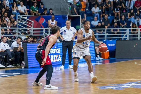 Brasília Basquete perde para o Franca e está eliminado do NBB