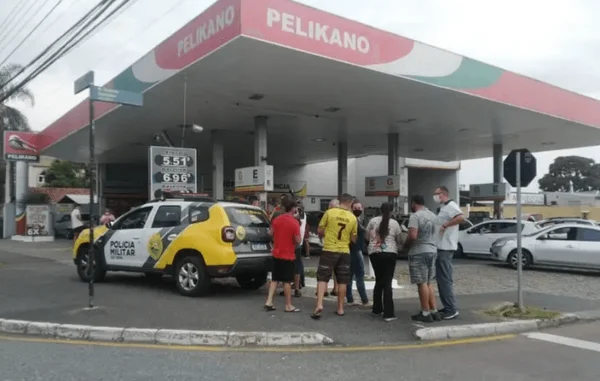 Posto de combustíveis está localizado no bairro Capão da Imbuia