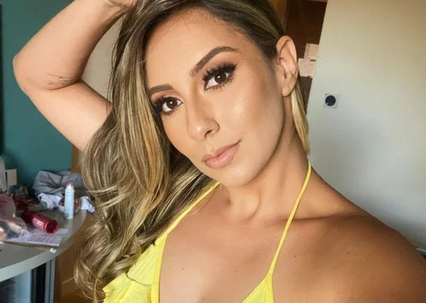 Professora Lorena Santos