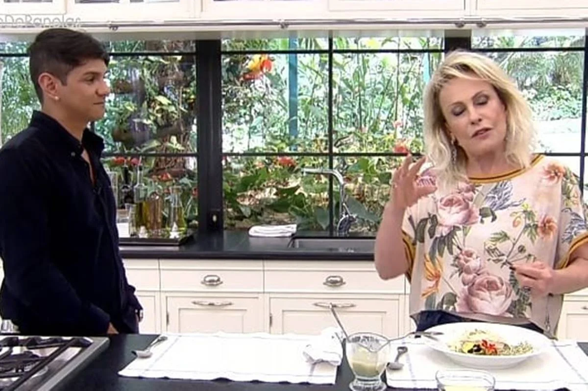 Weslei participou de reality show no programa Mais Você, da Ana Maria Braga Weslei participou de reality show no programa Mais Você, da Ana Maria Braga