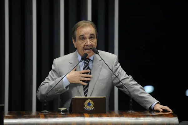 MPF processa Agripino Maia por improbidade em obras da Copa