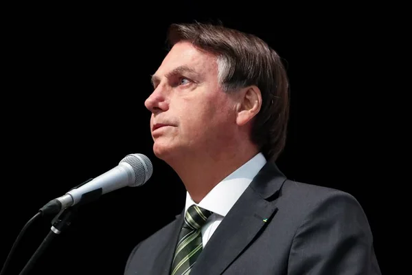 Bolsonaro: reforma administrativa não pode se tornar um “veneno”