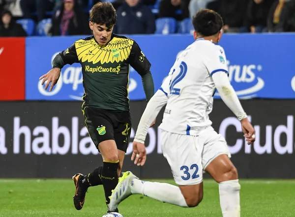 Técnicos de Vélez e Defensa Y Justicia brigam e trocam socos após jogo