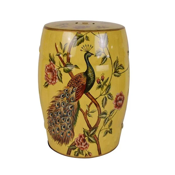 Banco Garden amarelo e com estampa. De R$ 669 por R$ 393 na <a href="https://www.mobly.com.br/" target="_blank">Mobly</a> Banco Garden amarelo e com estampa. De R$ 669 por R$ 393 na <a href="https://www.mobly.com.br/" target="_blank">Mobly</a>