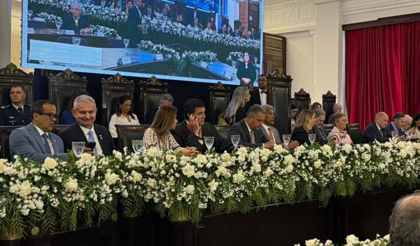 Posse de presidente do TJBA reúne de Toffoli a Ivete Sangalo; vídeo