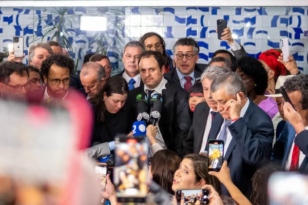 O deputado Glauber Braga Psol RJ concede coletiva após ser retirado do plenário pela Polícia Legislativa Metrópoles