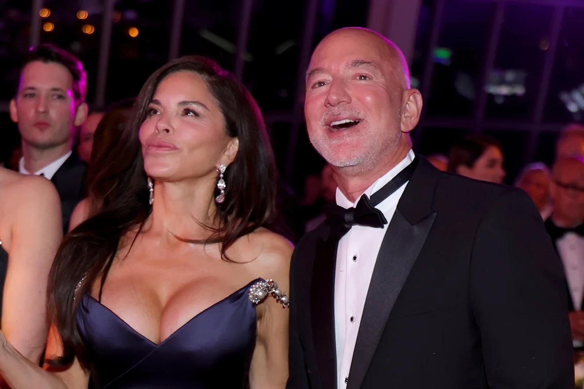 Jeff Bezos e Lauren Sánchez Bezos Jeff Bezos e Lauren Sánchez Bezos