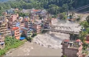 O Conselho de Turismo nepalês informou que 384 turistas estão desaparecidos