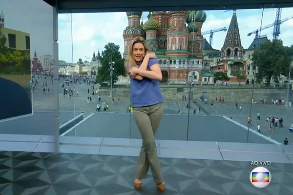 Fernanda Gentil faz dança exótica durante ao vivo na Globo e agita web