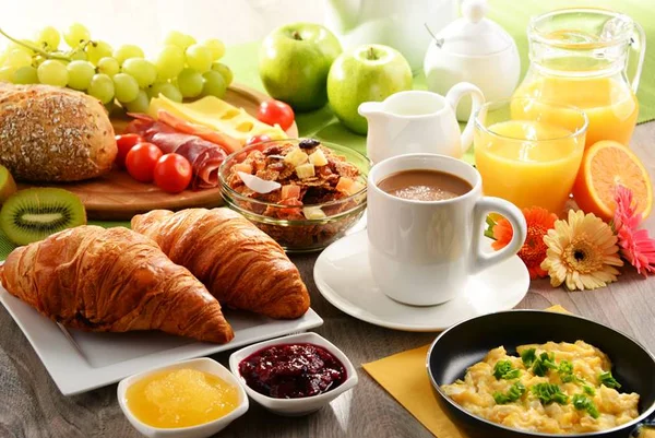 Café da manhã é mais importante que Wi-Fi para turista brasileiro