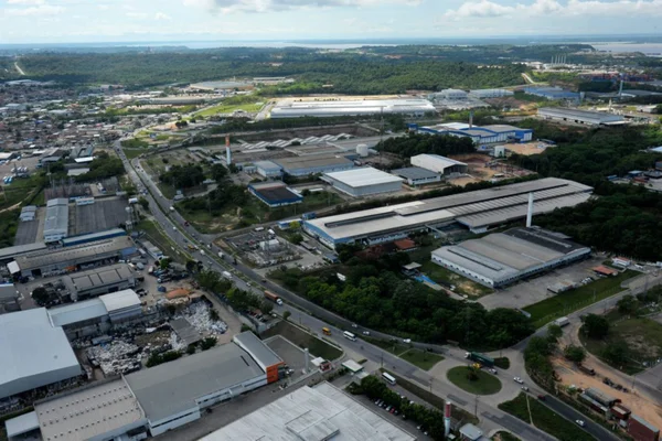 Fotografia colorida mostrando a Zona Franca de Manaus-Metrópoles