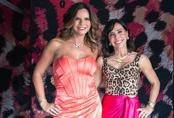 Cleucy Oliveira oferece almoço de aniversário para a amiga Claudia Salomão