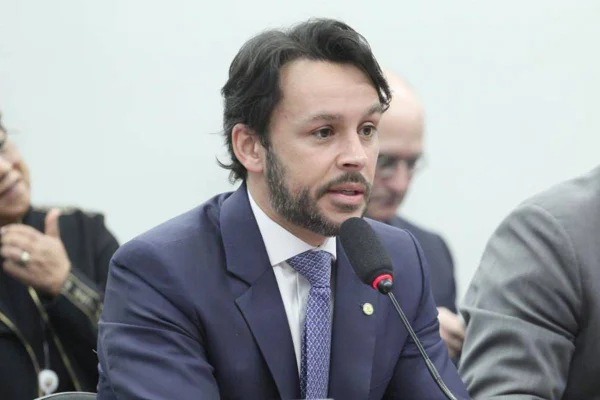 imagem colorida mostra deputado federal mario negromonte jr emendas pix - Metrópoles