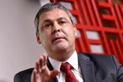 Lindbergh Farias, líder do PT Lindbergh Farias, líder do PT