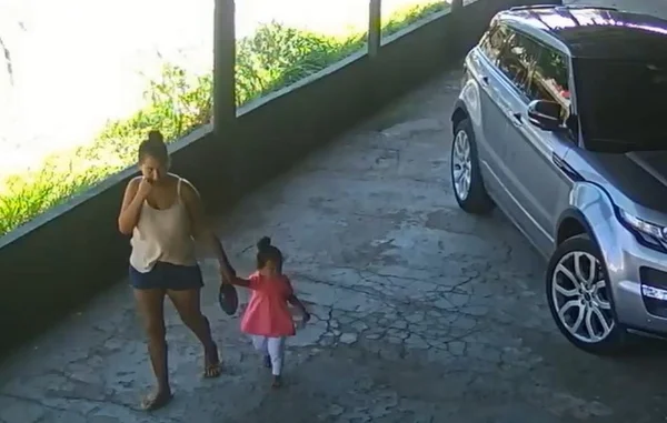 Polícia procura mulher suspeita de abandonar corpo de bebê em Goiânia