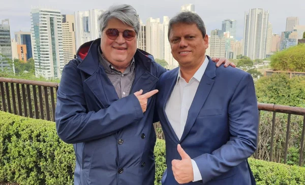 Apresentador José Luiz Datena e ex-ministro Tarcísio de Freita almoçaram em 2 de junho, em São Paulo