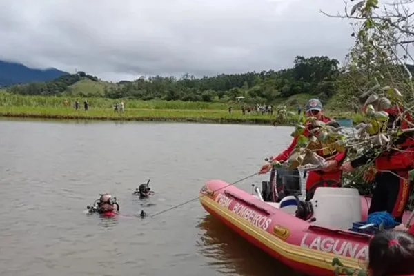 Canoa com três pessoas vira e criança de 9 anos é a única a sobreviver