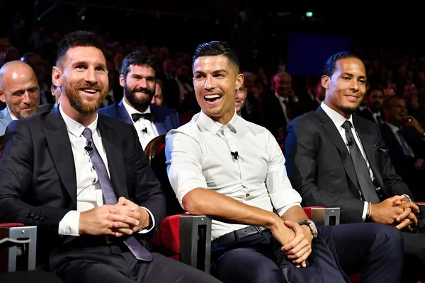 Irmã de Ronaldo rebate piada de Van Dijk: “Vá ganhar títulos”