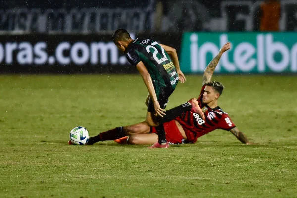 Zebra paranaense: Maringá faz 2 x 0 no Flamengo pela Copa do Brasil
