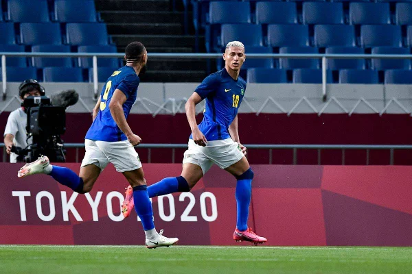 Egito se classifica e pega o Brasil nas quartas do futebol masculino