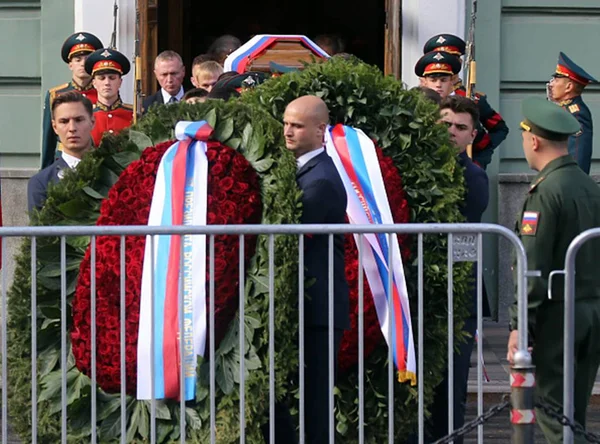 Russos se despedem de Mikhail Gorbachev em funeral sem Vladimir Putin
