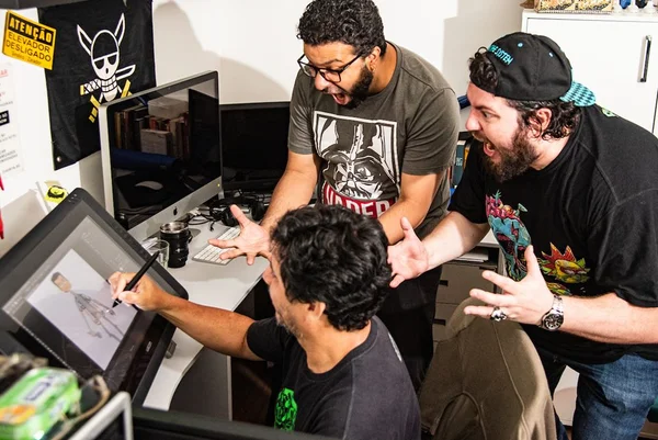 Humor do futuro: brasilienses criam canal de stand up animation