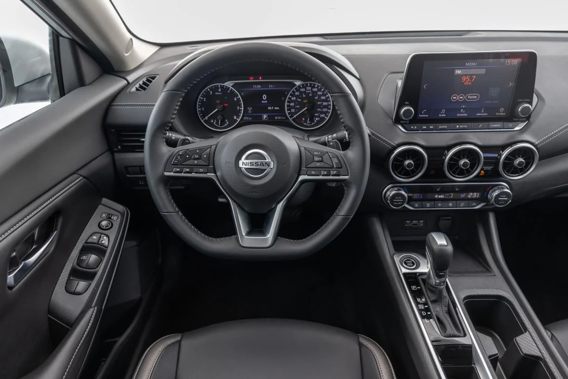 Novo Sentra sobe de patamar. Preços vão de R$ 148 mil a R$ 171,5 mil - imagem 13 Novo Sentra sobe de patamar. Preços vão de R$ 148 mil a R$ 171,5 mil - imagem 13