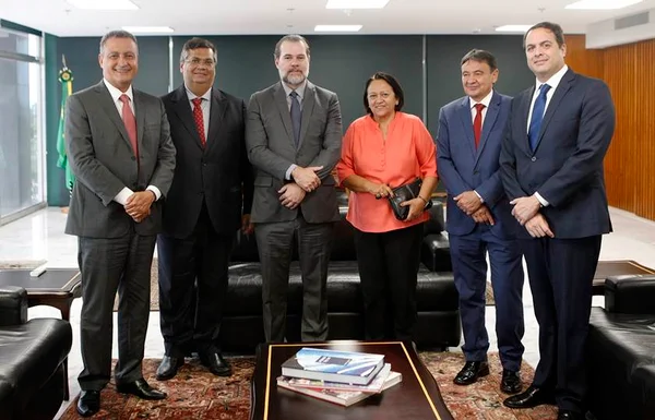 Governadores do Nordeste criticam minuta da reforma da Previdência