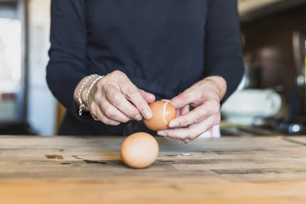 Comer ovos pode reduzir risco de Alzheimer em até 27%, afirma estudo