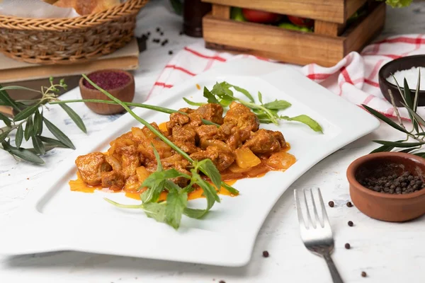 Saborosa: prepare uma carne de panela na pressão para o almoço