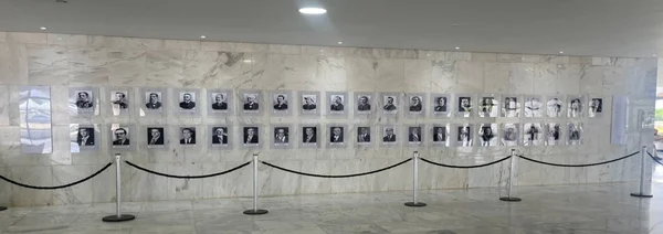 Galeria dos presidentes reformada após o 8 de janeiro