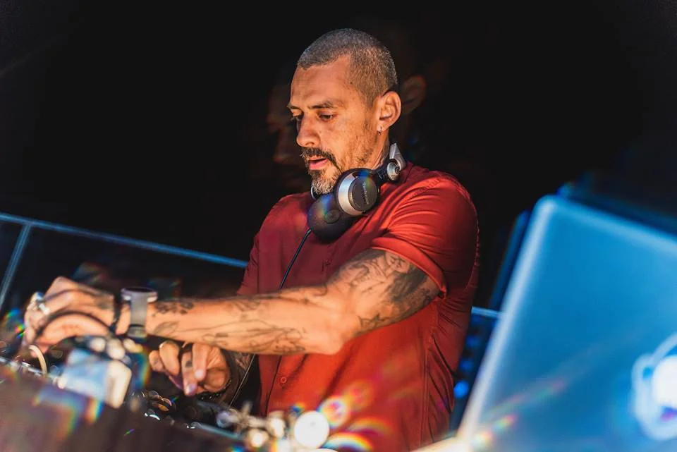 DJ A DJ A