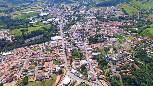 Quadrilha explode duas agências bancárias no interior de São Paulo
