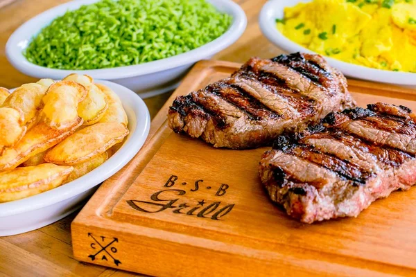 BSB Grill tem opções suculentas e acessíveis para comer entre amigos
