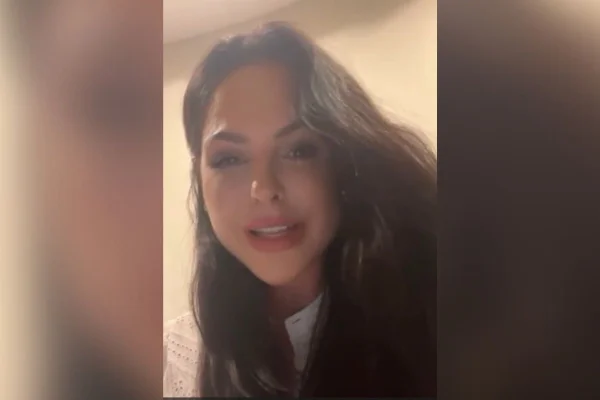 Imagem colorida mostra assessora que denunciou suposta ameaça de agressão da primeira-dama de São Paulo. Metrópoles