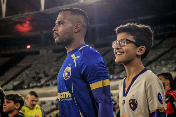 Imagem colorida do jogador Alexandre, do Sampaio Corrêa-RJ