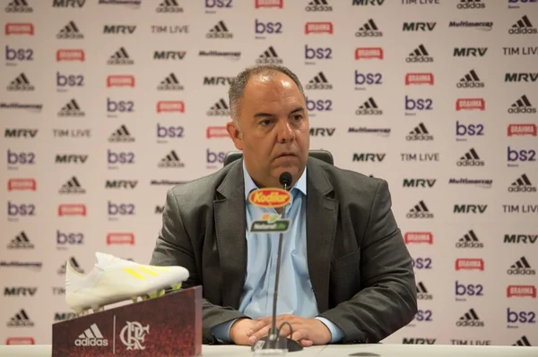 Depois do jogo, dirigente do Flamengo esteve na casa de Maia
