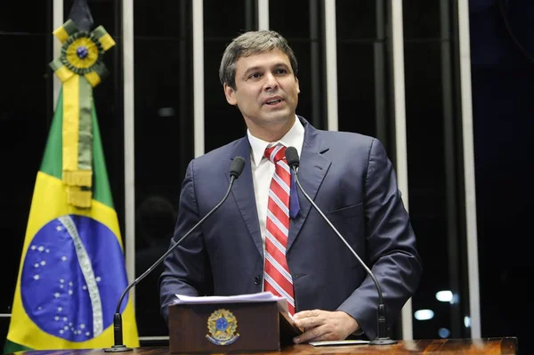 Lindbergh sobre aliança entre Lula e Ciro: “Adoraria ver essa chapa”