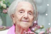 Vovó Elma, influencer dona do cantinho da Elma Vovó Elma, influencer dona do cantinho da Elma