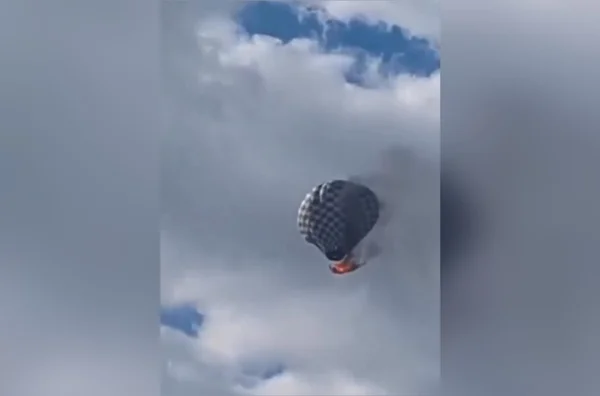 Imagem colorida de balão de ar quente
