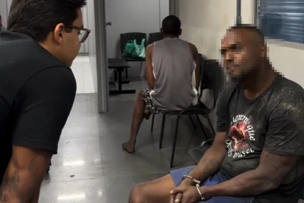 Pastor viraliza após perdoar homem suspeito de furto em igreja. Veja vídeo