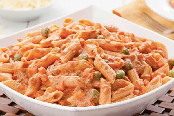 macarrão cremoso de atum