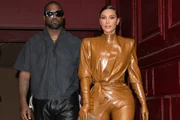 Kanye e a ex-esposa Kim Kardashian Kanye e a ex-esposa Kim Kardashian