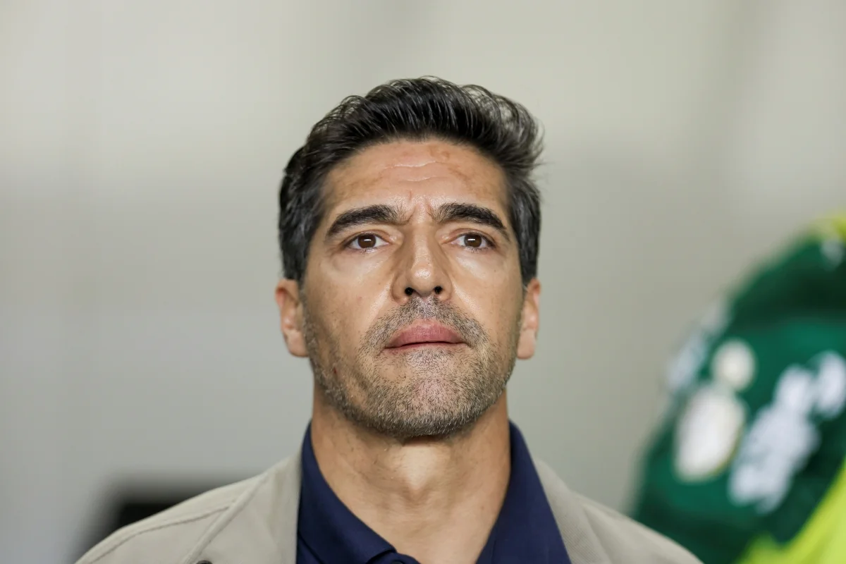 Abel Ferreira se defende antes de novo julgamento no STJD