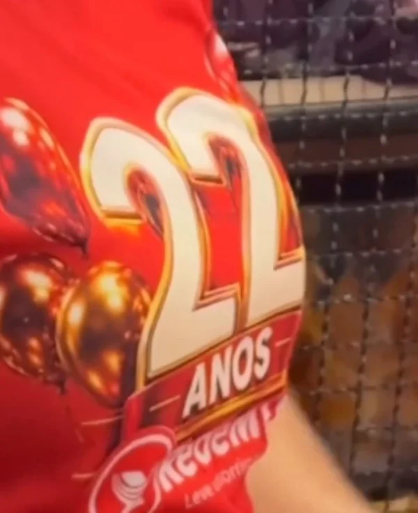 MPT-BA processa rede de supermercado por adotar uniforme com “22” estampado - destaque galeria MPT-BA processa rede de supermercado por adotar uniforme com “22” estampado - destaque galeria