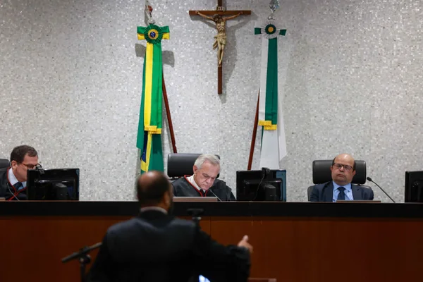 TRE-DF nega pedido do PT e autoriza candidatura de Gustavo Rocha a vice - destaque galeria