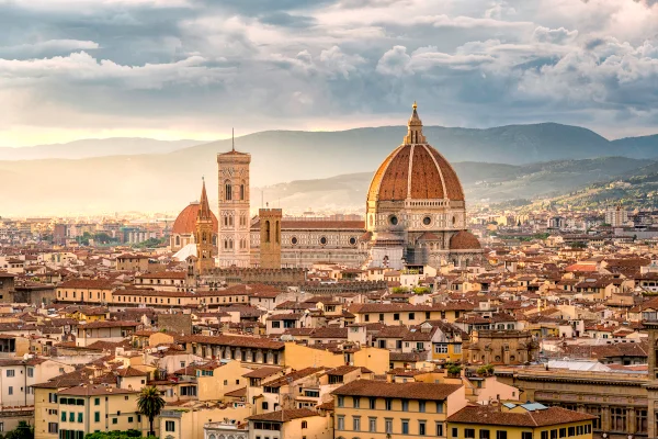 Foto colorida de vista panorâmica de Florença, na Itália - Metrópoles