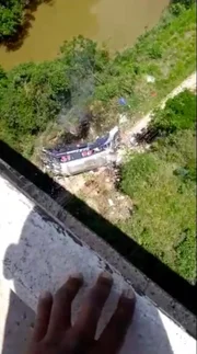Ônibus que caiu em Minas Gerais foi autuado seis vezes pelo DER - imagem 5