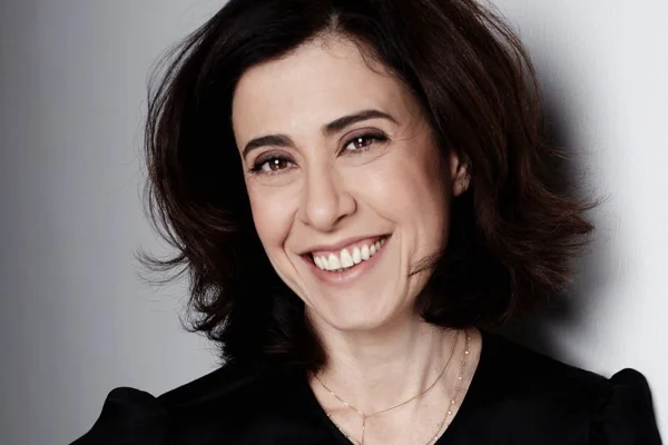 Vitória de Fernanda Torres no Globo de Ouro repercute na mídia mundial - Metrópoles